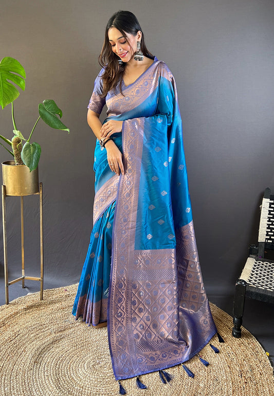 Pure Soft Silk Floral Zari Woven Saree with Contrast Border