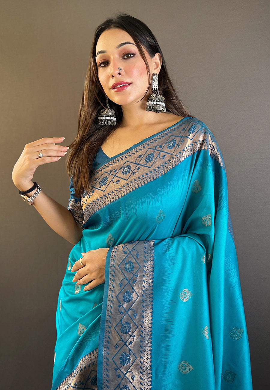 Pure Soft Silk Floral Zari Woven Saree with Contrast Border