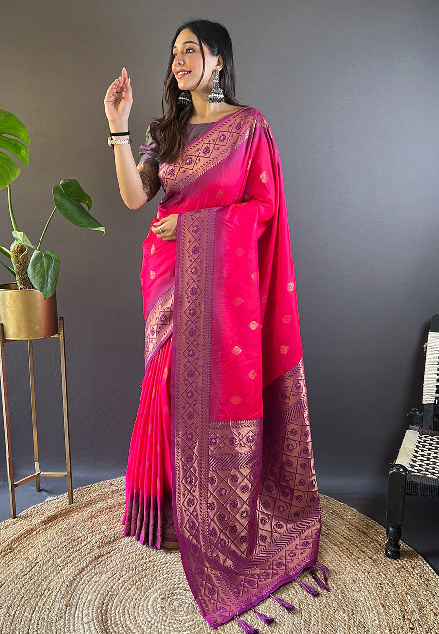 Pure Soft Silk Floral Zari Woven Saree with Contrast Border