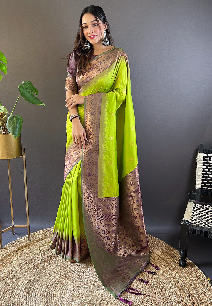 Pure Soft Silk Floral Zari Woven Saree with Contrast Border