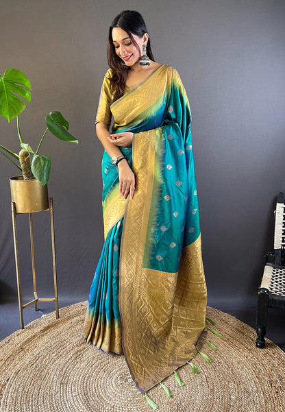 Pure Soft Silk Floral Zari Woven Saree with Contrast Border