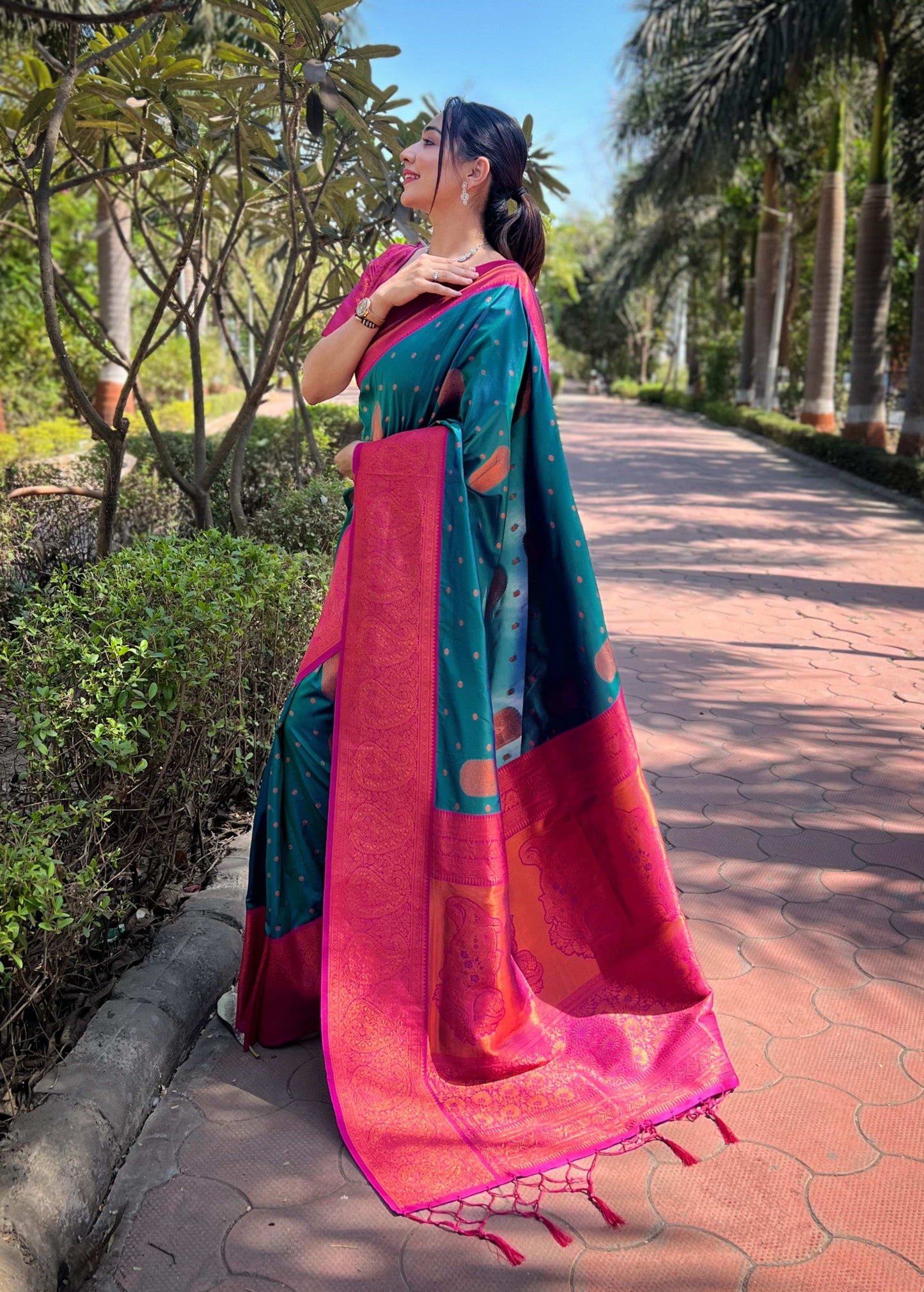 Pure Soft Silk Contrast Zari Woven Saree