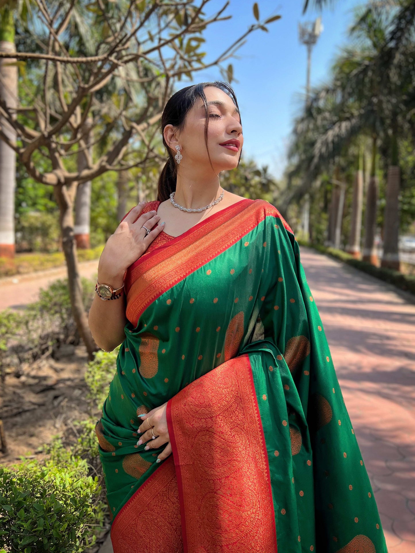 Pure Soft Silk Contrast Zari Woven Saree