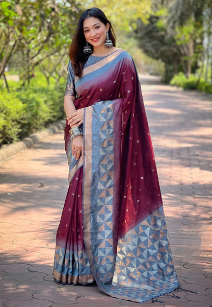 Soft Silk Floral Border Contrast Zari Woven Saree