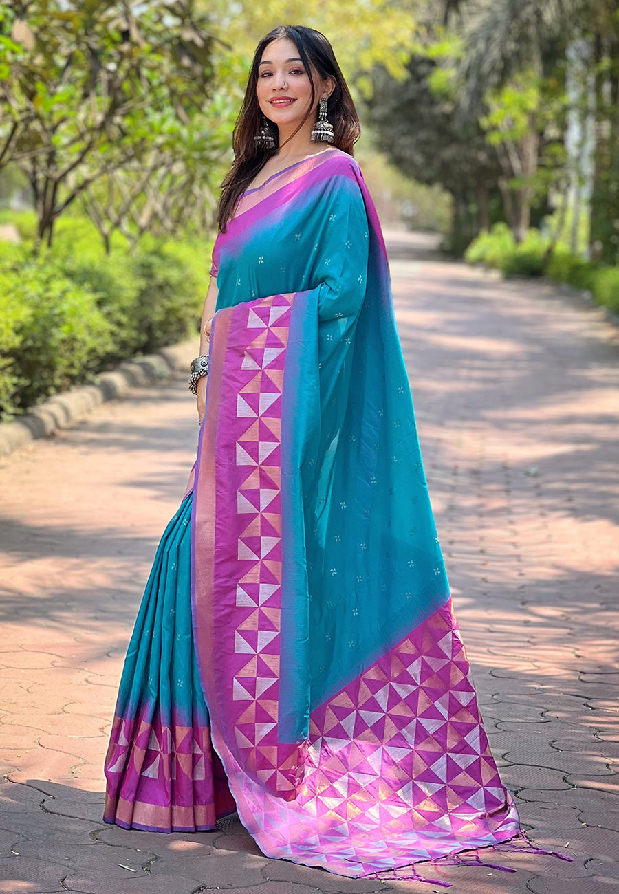 Soft Silk Floral Border Contrast Zari Woven Saree