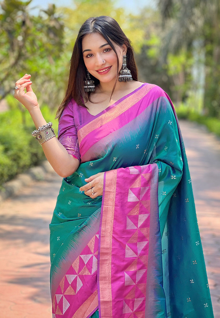 Soft Silk Floral Border Contrast Zari Woven Saree